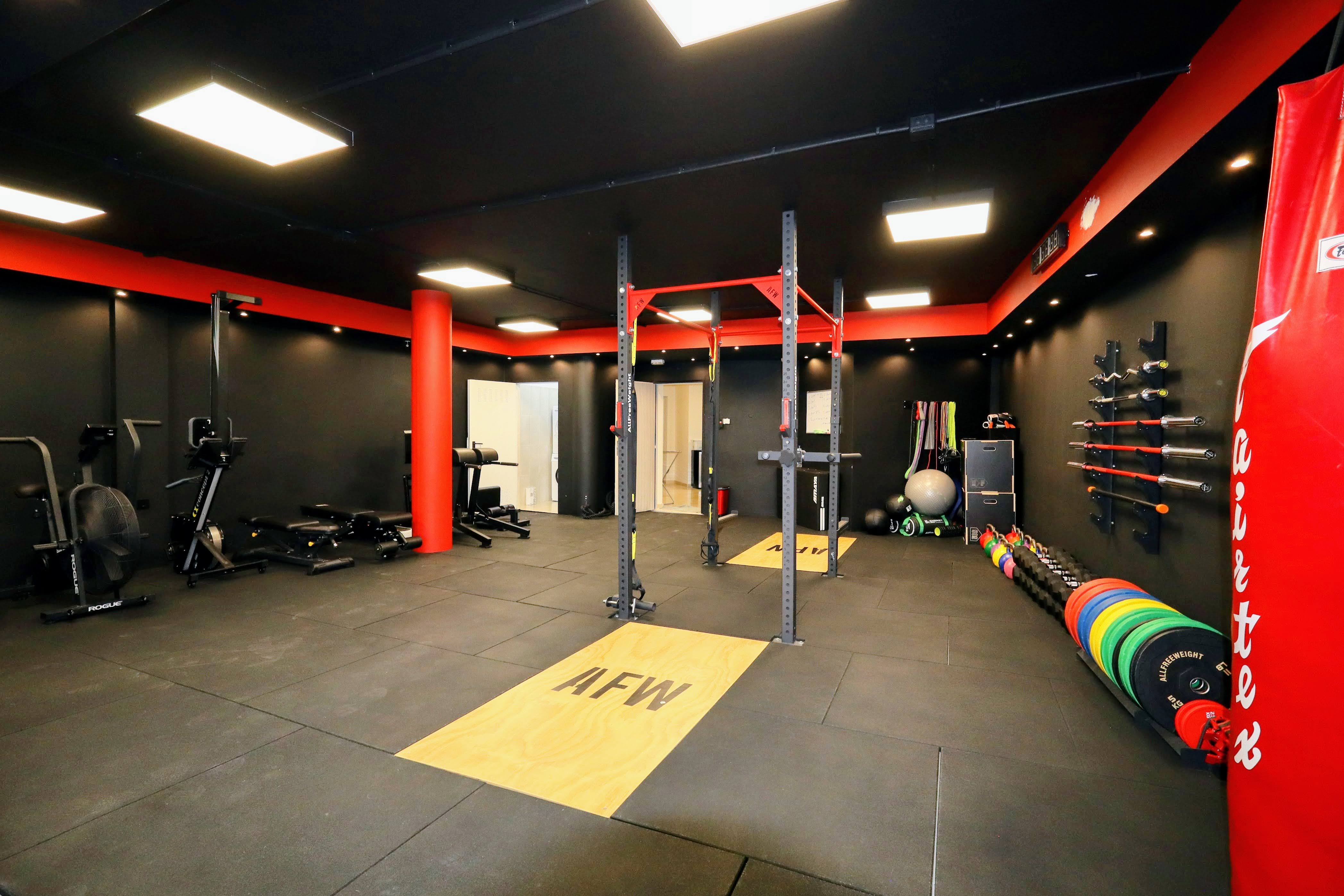 Gimnasio equipado